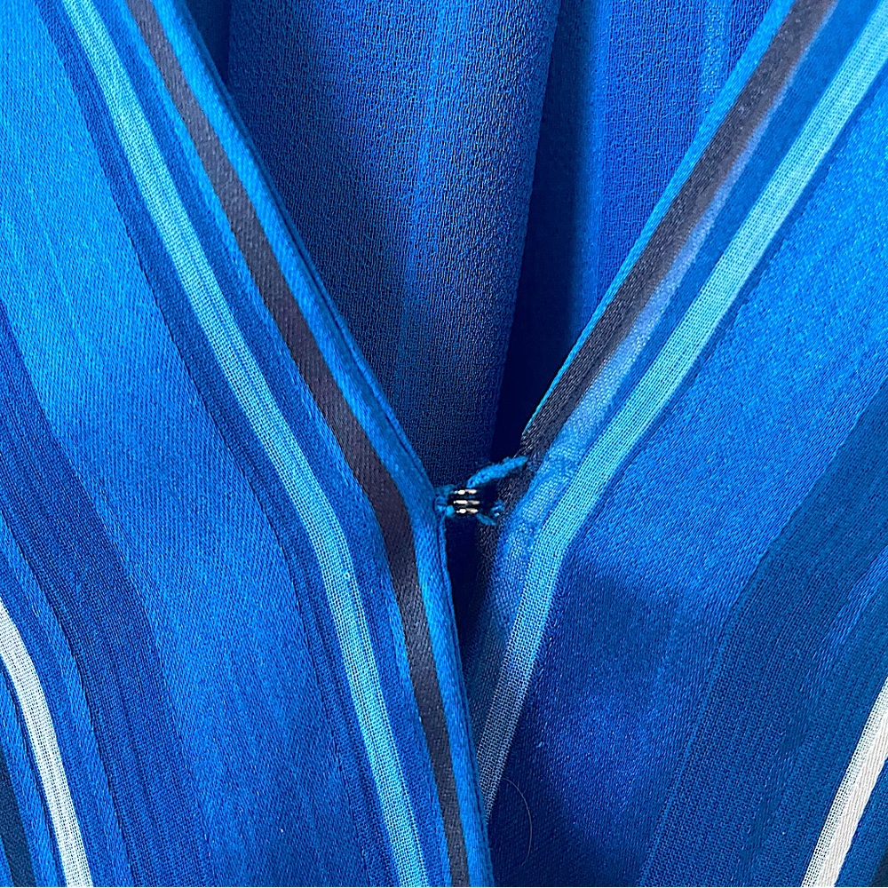 White House Black Market | Blue Cuffed Sleeve Blouse with Wrap Design - Picture 3 of 5